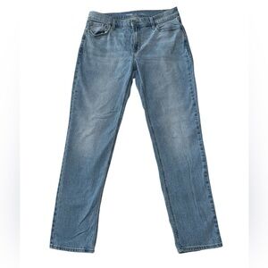 Old Navy Mid-Rise Wow Boyfriend Straight Jeans